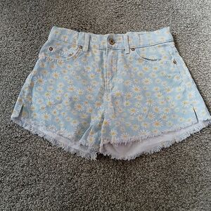 Zara Floral Print Cutoff Denim Shorts Girls Size 11/12 (3.5" Inseam)
